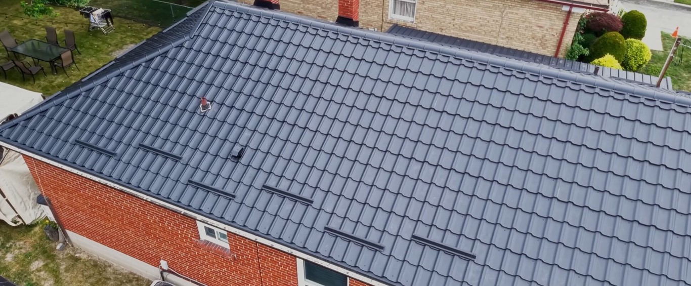 Residential roofing services in Pacifica, CA