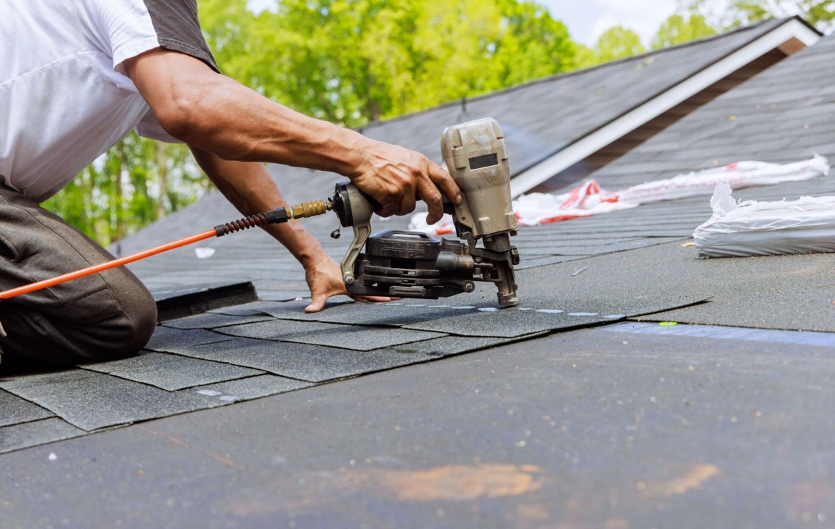 Roof replacement services in Pacifica, CA